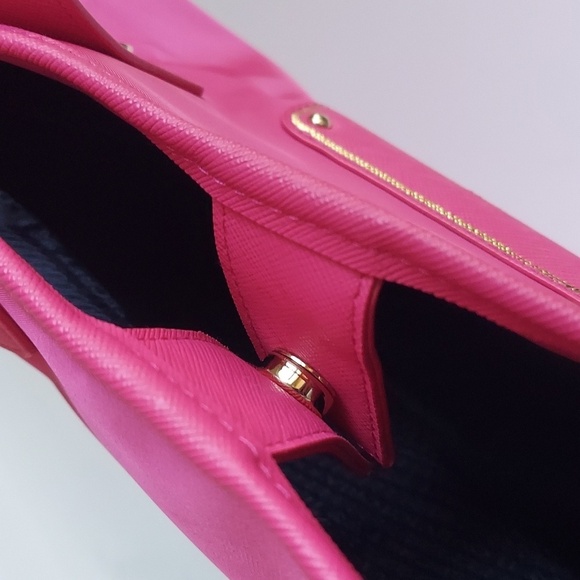 Victorias Secret Pink Lined Snap Close Nylon Tote Bag - Picture 6 of 12